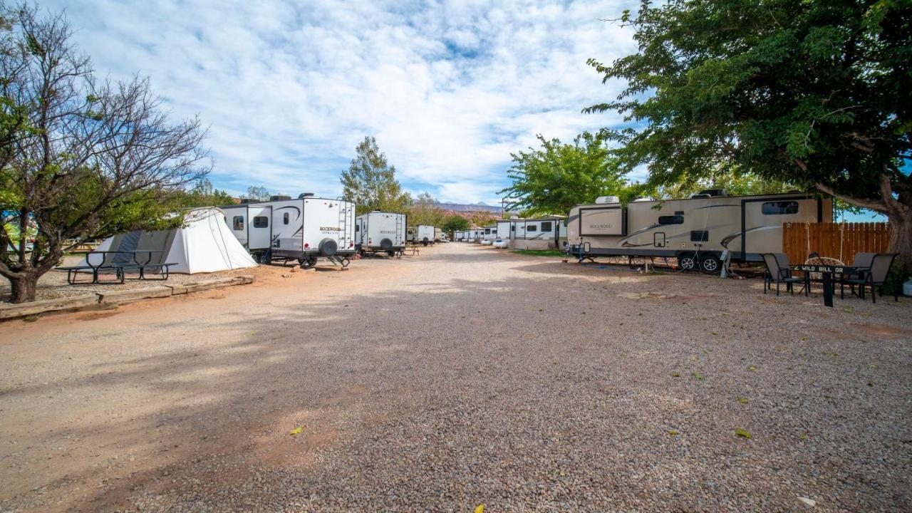 מלון מואב Ok Rv Park Glamping Tipi Ok55 מראה חיצוני תמונה