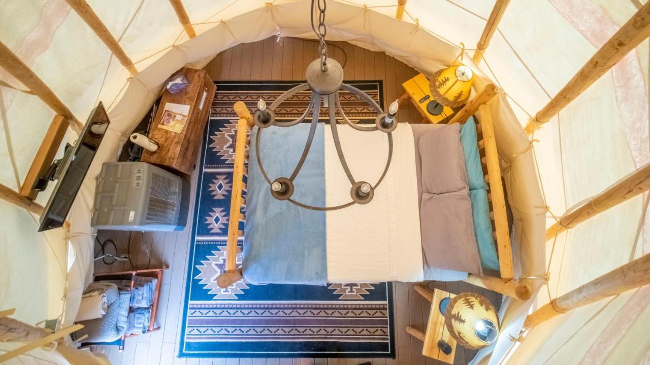 מלון מואב Ok Rv Park Glamping Tipi Ok55 מראה חיצוני תמונה