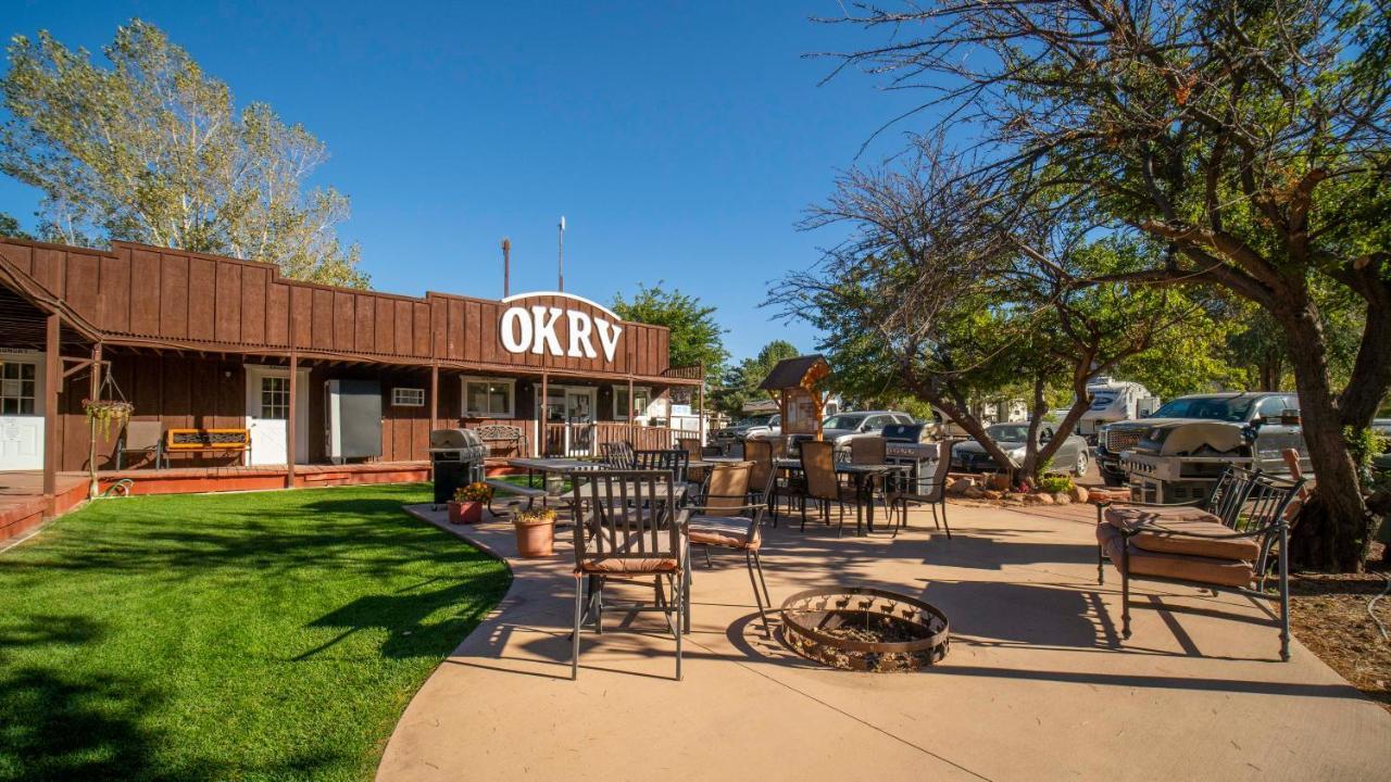 מלון מואב Ok Rv Park Glamping Tipi Ok55 מראה חיצוני תמונה